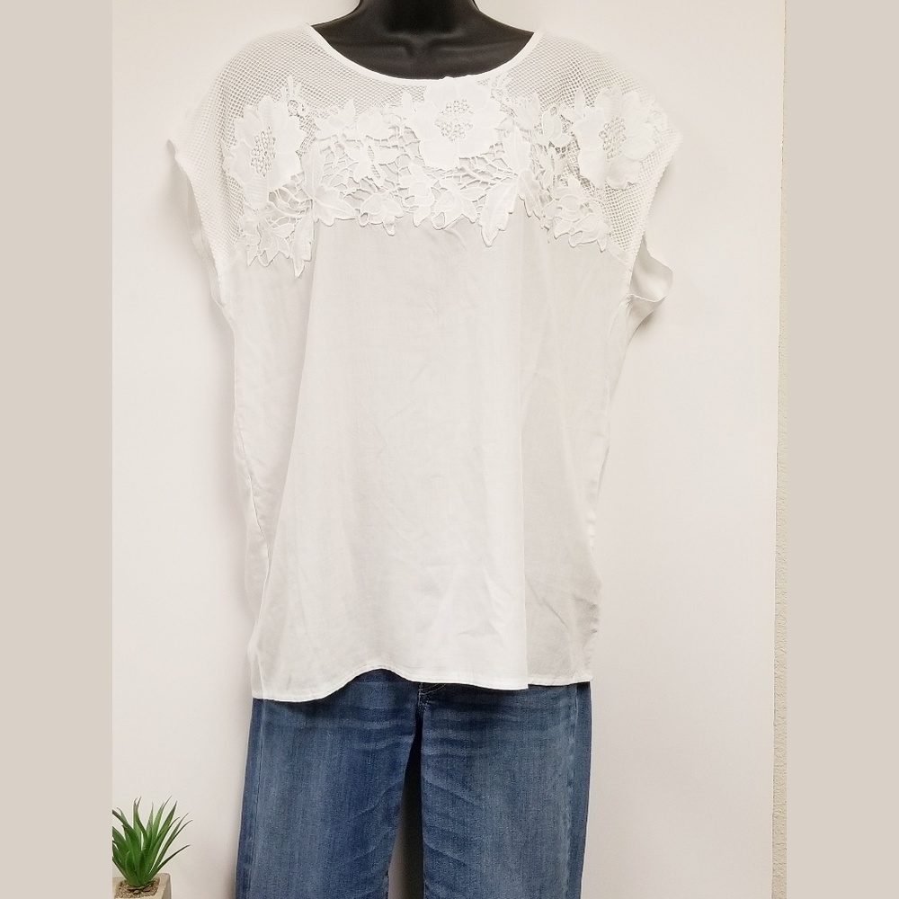 NWT Casual Express Sz L Blouse